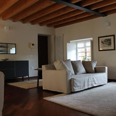 Apartment La Funicolare A Lago *
